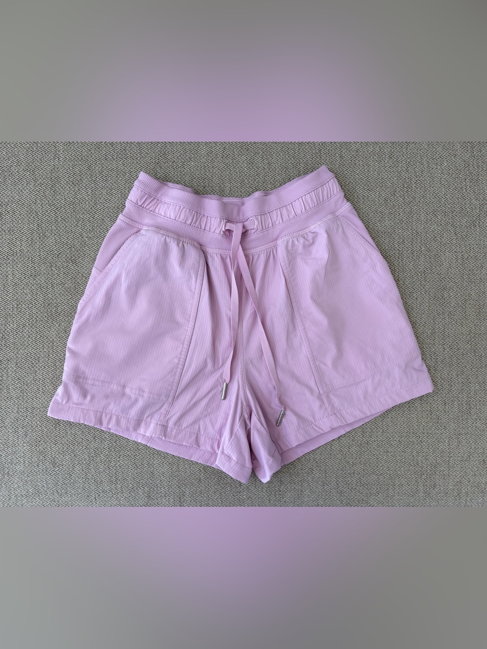 Lululemon Size 0 Dance Studio High-Rise Short Lavender Pink